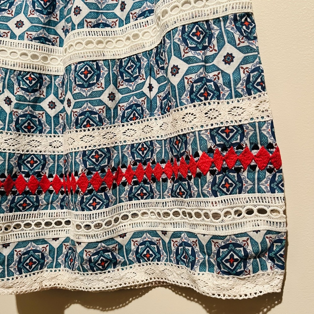 - - Picture 4 of 5